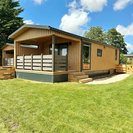 501b Op Recreatiepark De Wielen Chalé