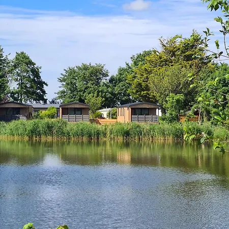 501b Op Recreatiepark De Wielen شاليه *